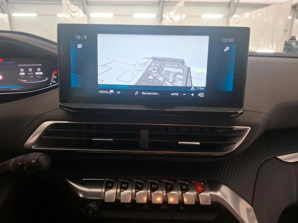 Fahrzeugabbildung Peugeot 5008 Activ 1.2T LED/NAVI/PDC/R´CAM/TEMPO