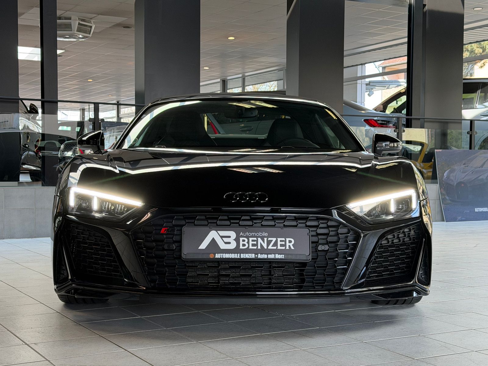 Fahrzeugabbildung Audi R8 Spyder 5.2 FSI RWD performance/BANG&OLUFSEN/