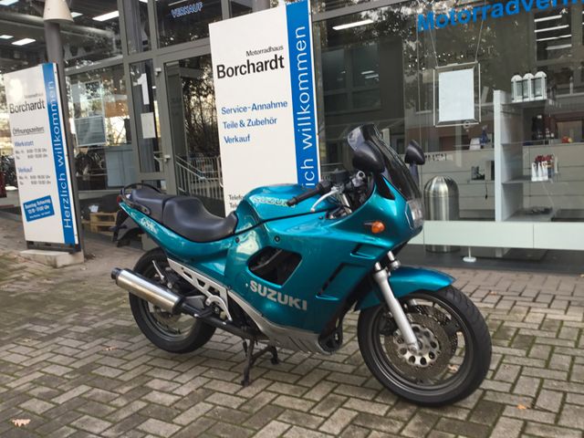 Suzuki GSX 600 FU2T /Gabelfedern/Windschild getönt