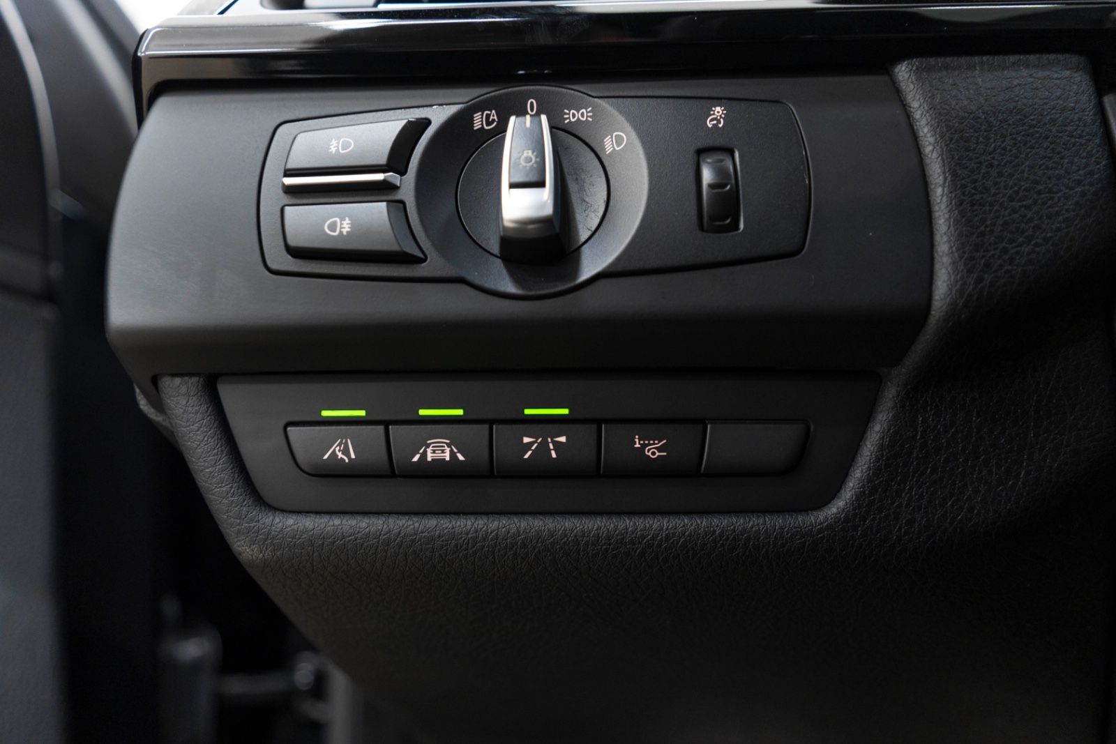 Fahrzeugabbildung BMW 640i xDrive GC M-SPORTPAKET HUD LED H&K