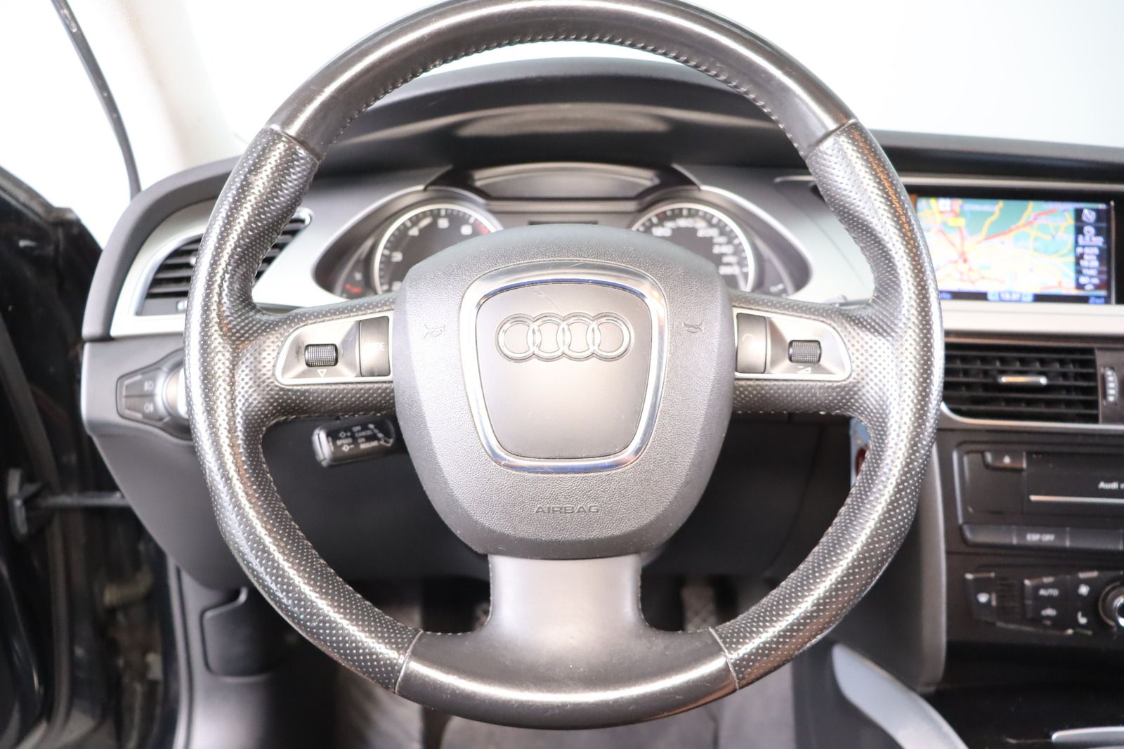 Fahrzeugabbildung Audi A4 1.8 TFSI Ambiente Avant