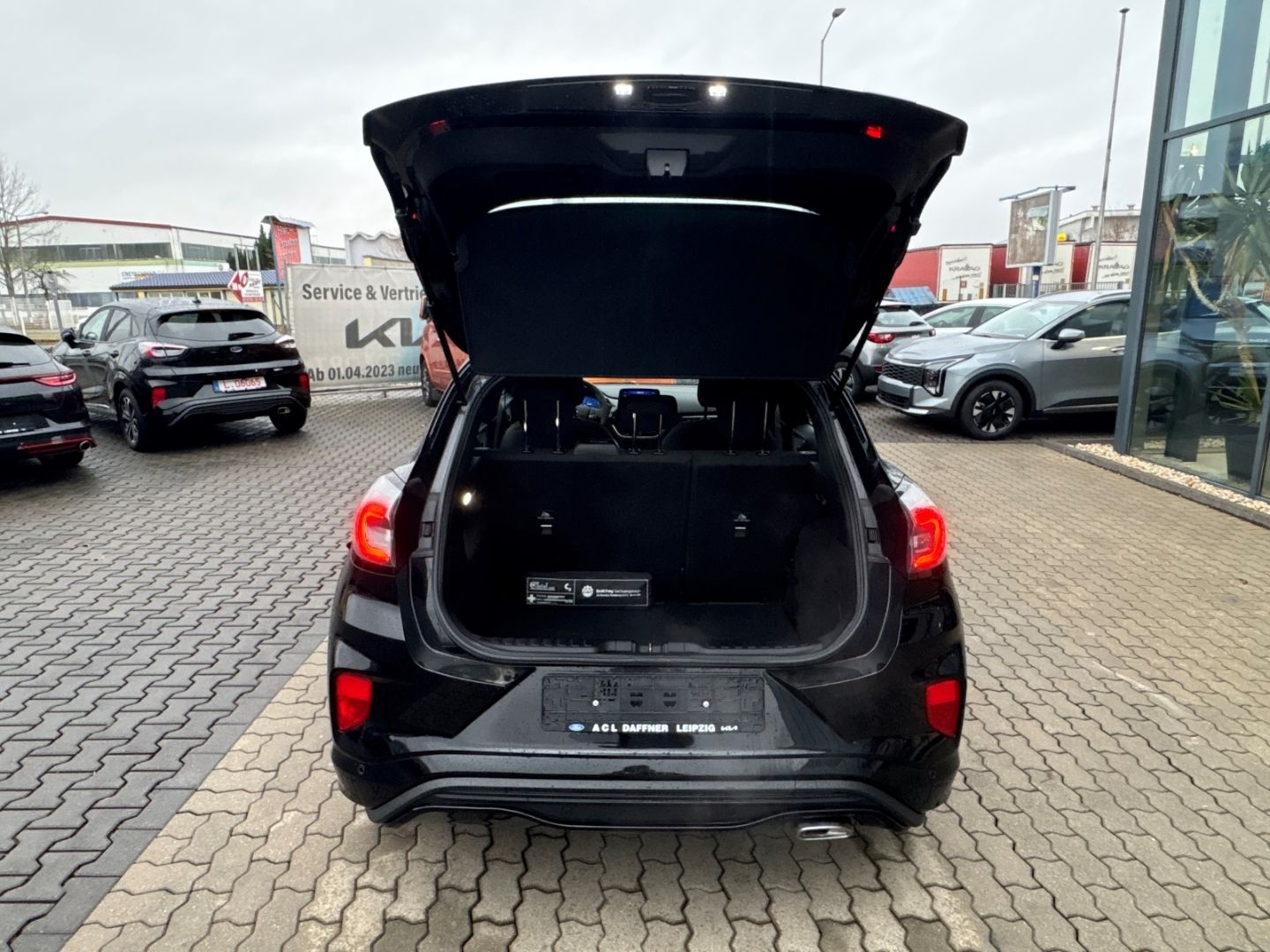 Fahrzeugabbildung Ford Puma ST-Line Navi LED DAB SHZ LenkradHZG Keyless