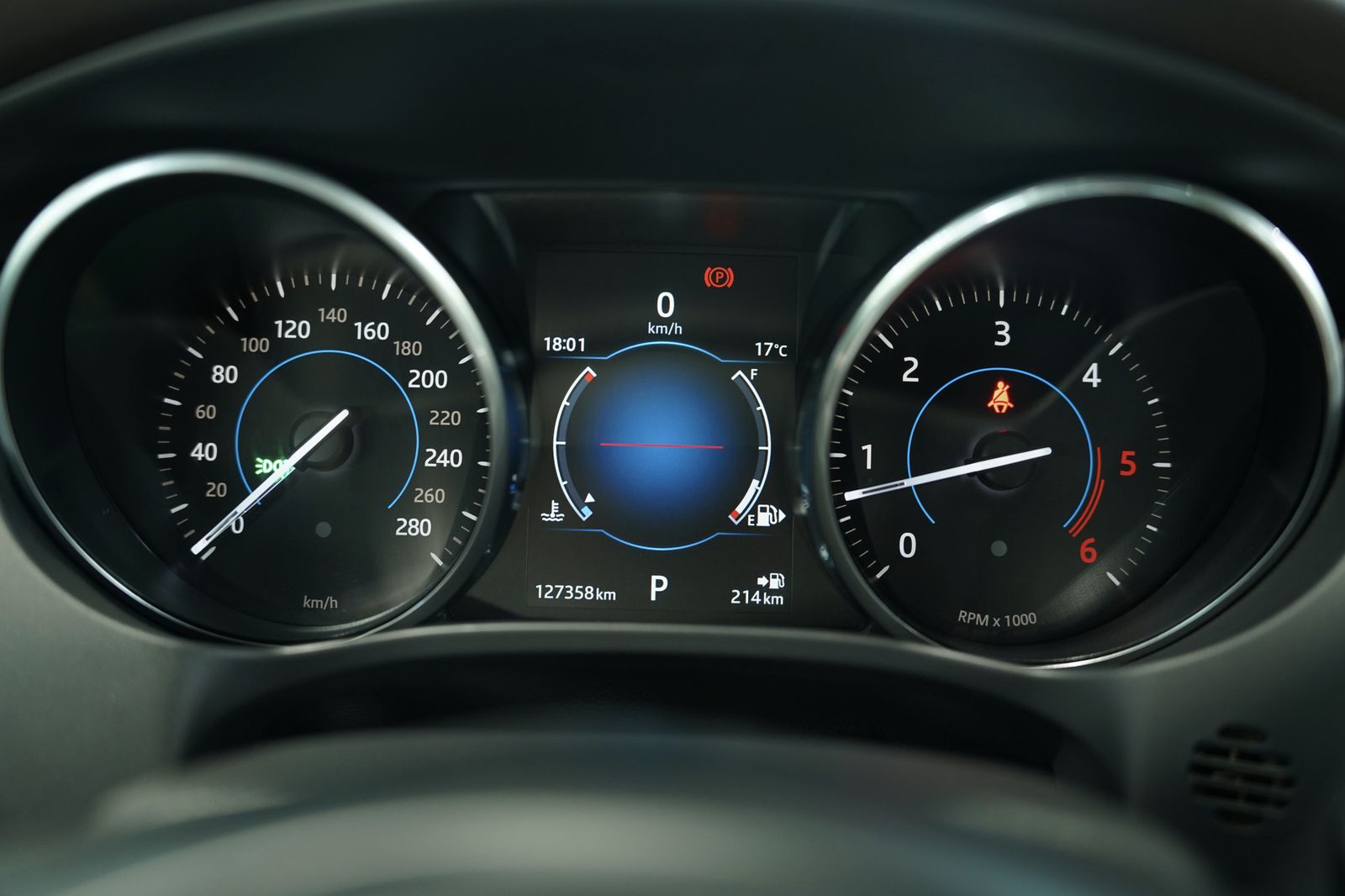 Jaguar F Pace