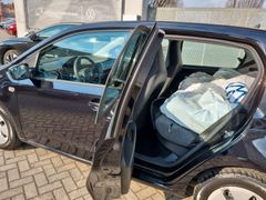 Fahrzeugabbildung Volkswagen up! 1.0 move up! 5-TÜREN KLIMA PDC