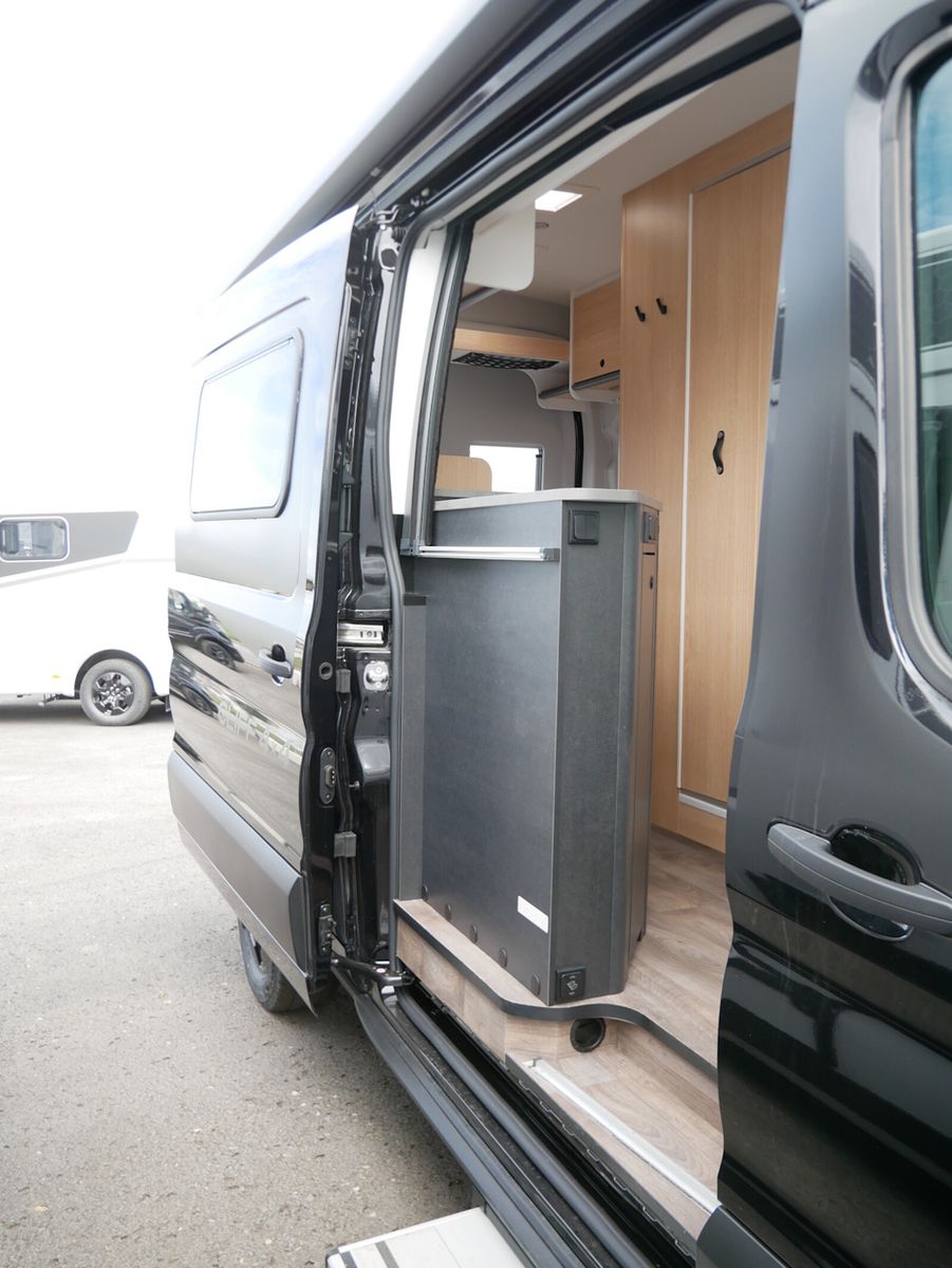 Fahrzeugabbildung Sunlight Cliff 4x4 590 Ford, 4x4, Markise
