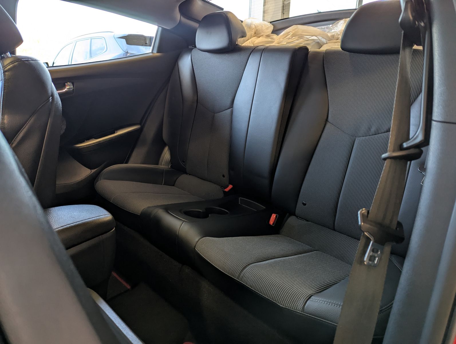 HYUNDAI Veloster 1.6 Style T-Leder Pano 8-Fach Keyless - Image 16