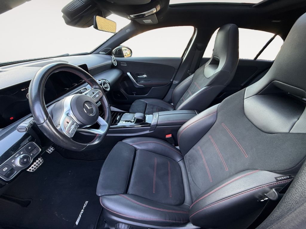 Fahrzeugabbildung Mercedes-Benz A 250 7G-DCT AMG Line