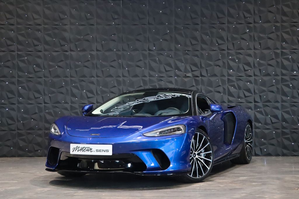 McLaren GT