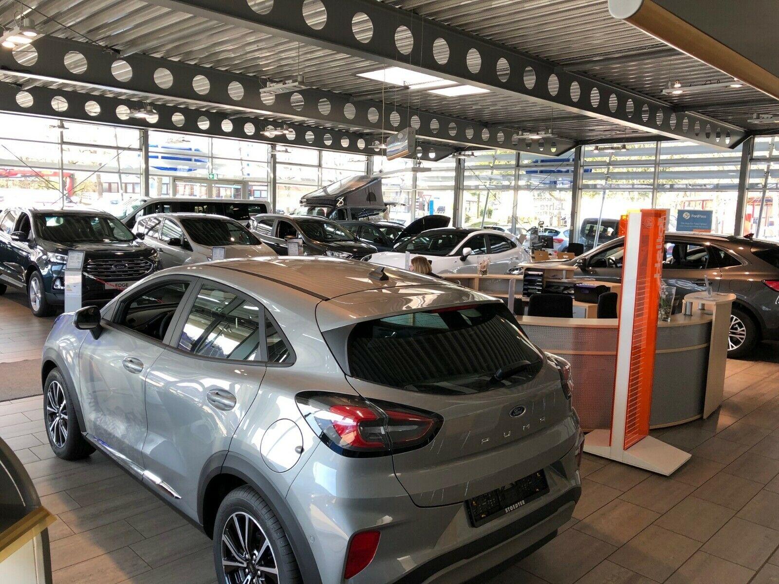 showroom-image-top