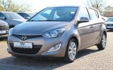 Hyundai i20 1.2/SHEFT/KLIMA/SHZ/PDC/RCAM/BT/ALLWETTER/ - Hyundai i20 aus 2013