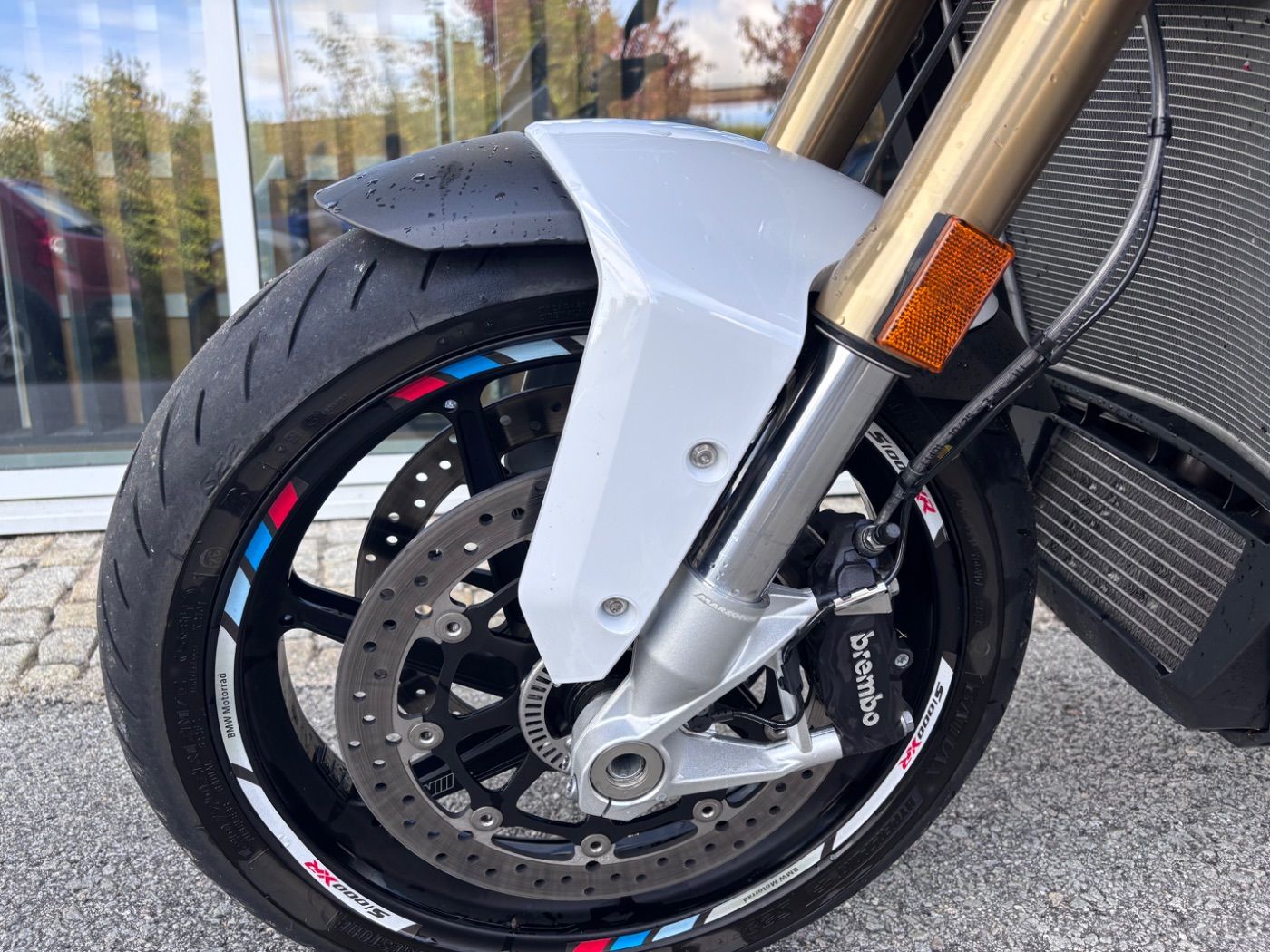 Fahrzeugabbildung BMW S 1000 XR Dynamik Paket,