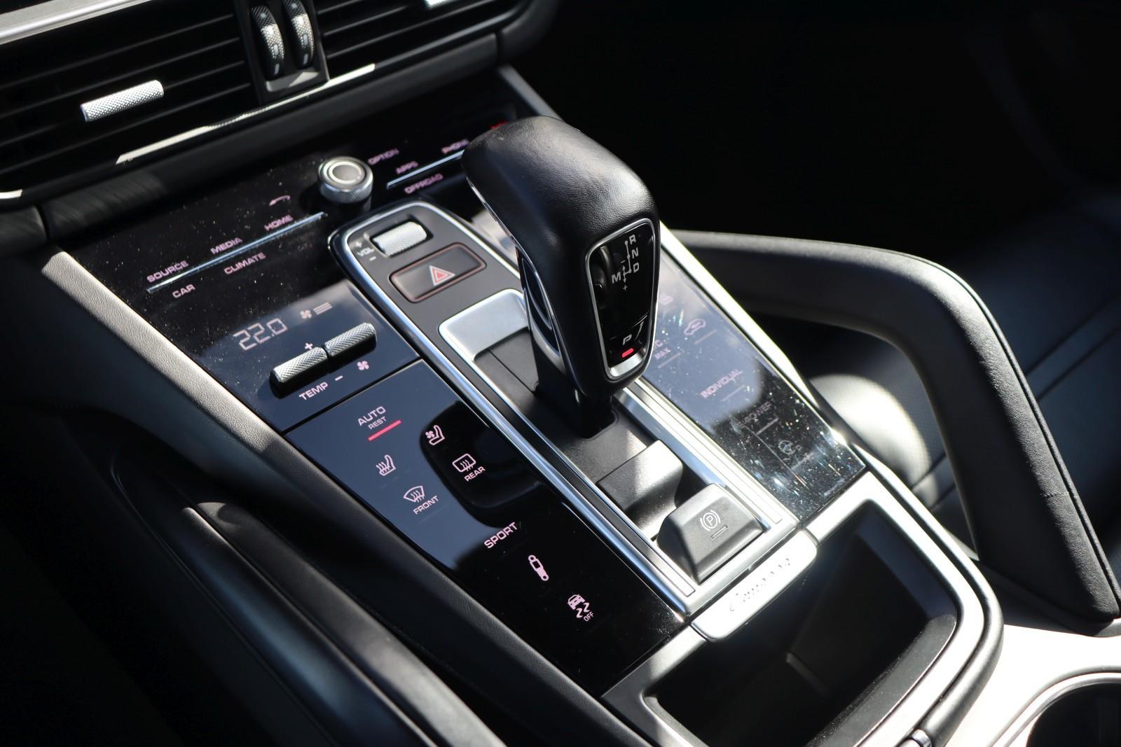 Porsche Cayenne S +LUFT+PANO+LED+ASSISTENZ+LENKUNG-HINTE