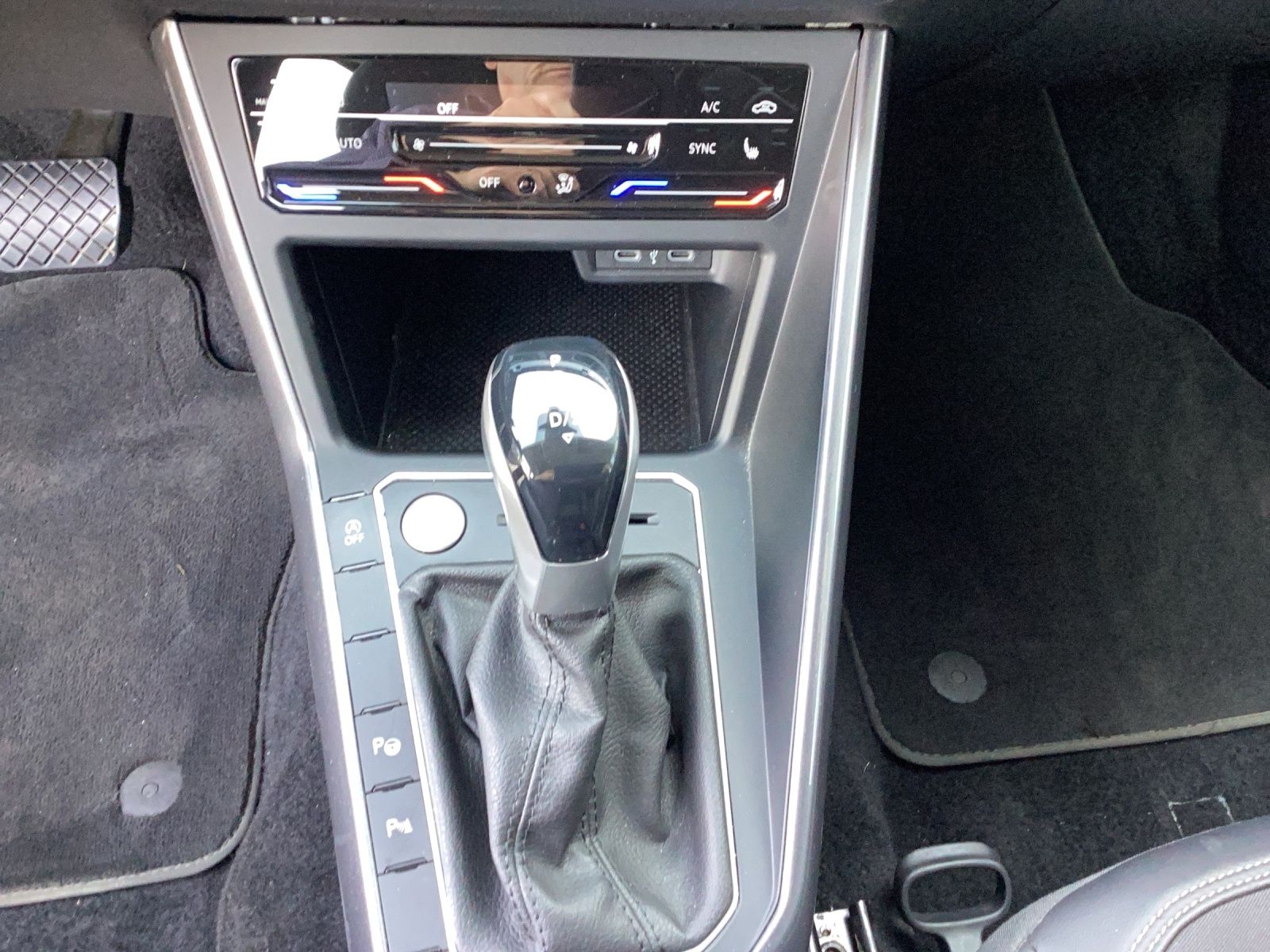 Fahrzeugabbildung Volkswagen Taigo TSI Style DSG Matrix AHK Navi AID ACC RFK