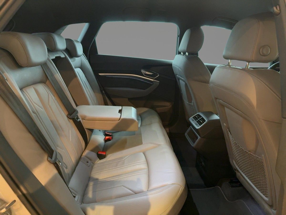Audi e-tron - Bild 12