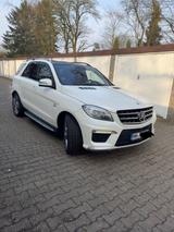 Mercedes-Benz ML 63 AMG 4MATIC AMG Top Ausstattung/Historie - Mercedes-Benz ML 63 AMG in Hamburg