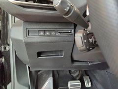 Fahrzeugabbildung Peugeot 5008 GT BlueHDI 130 EAT8 Panoramadach, 7-Sitzer