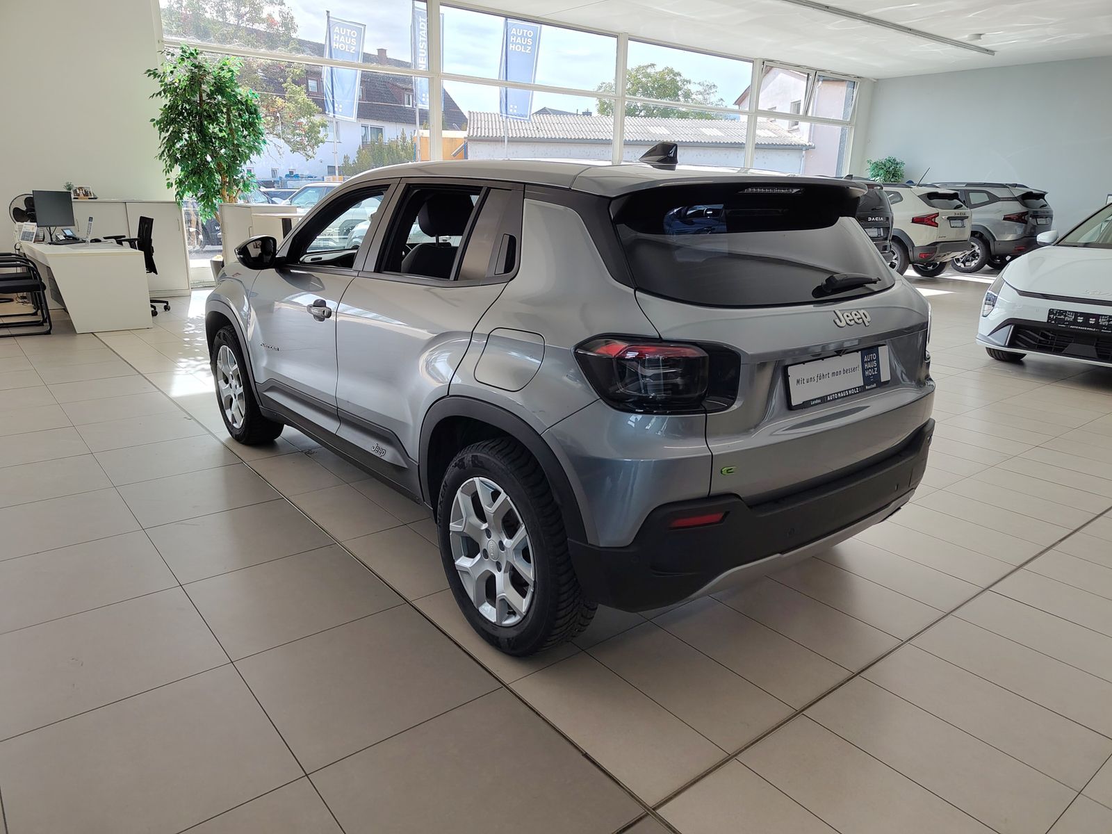 JEEP Avenger  1.2 MHEV Altitude JBL ACC LED – Bild 2