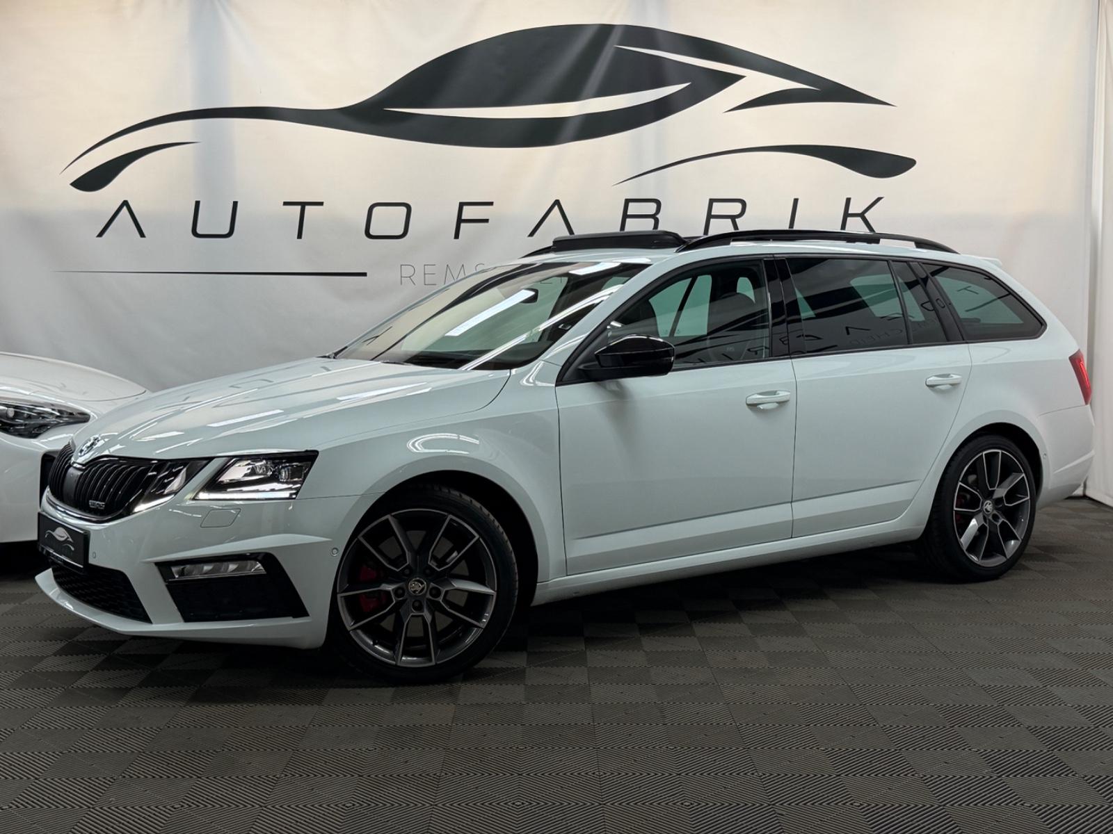 Skoda Octavia*Combi*RS*1.HAND*ABT*PANO*ACC*R.KAM*SHZ*