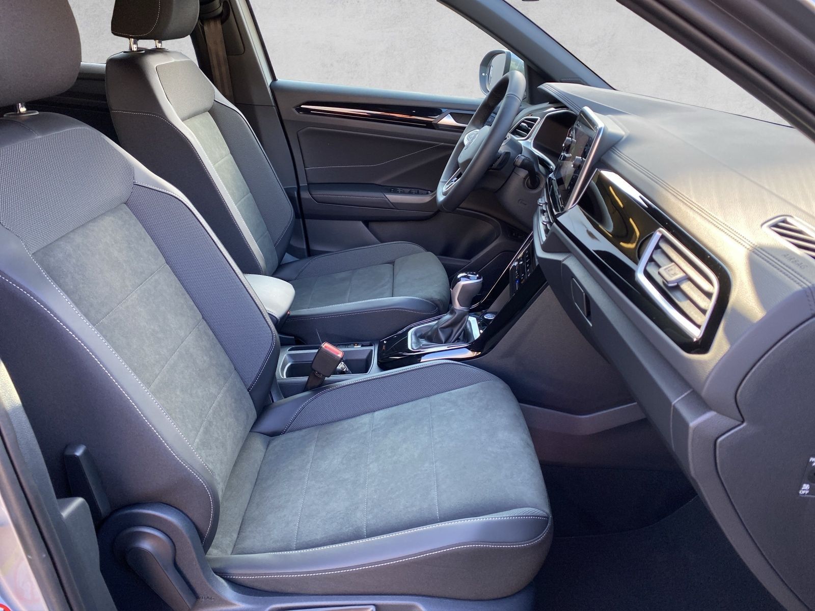 T-Roc R-Line 1.5 l TSI OPF 110 kW (150 P S) 7-Ga