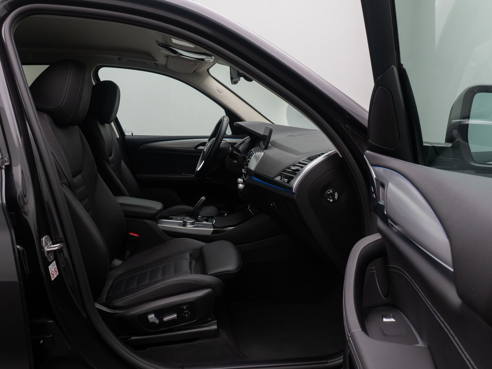 Fahrzeugabbildung BMW X3 xD30e xLine 360° HiFi ACC HUD Komfort 19Zoll