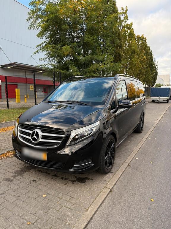 Mercedes-Benz V 250