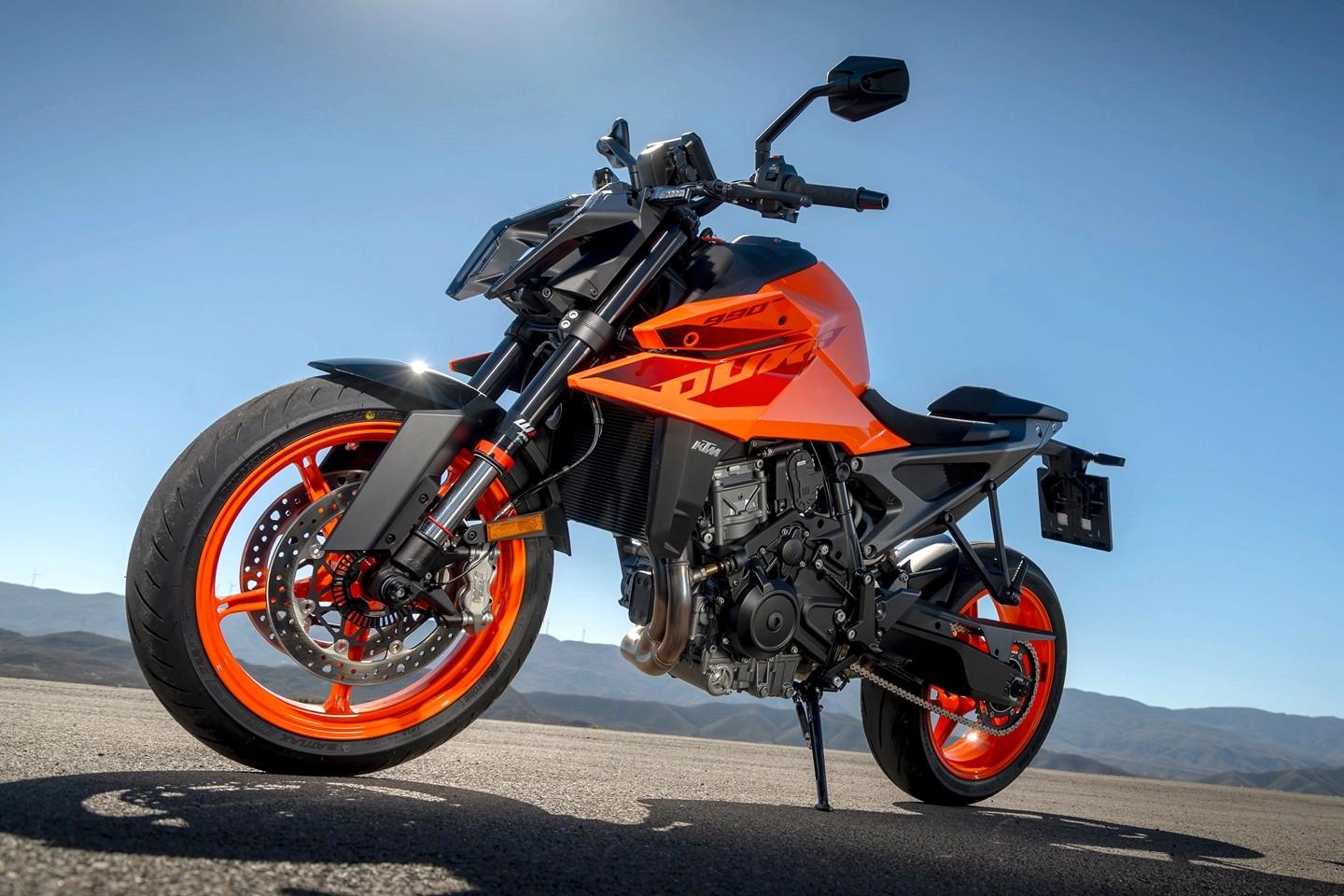 KTM 990 Duke MY 24   Remus optional
