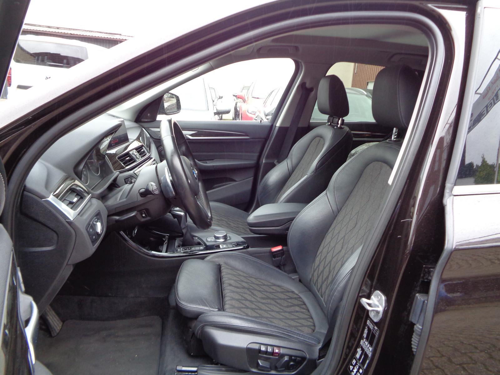 BMW X1 xDrive 20 i, Autom., Head-up, Panorama