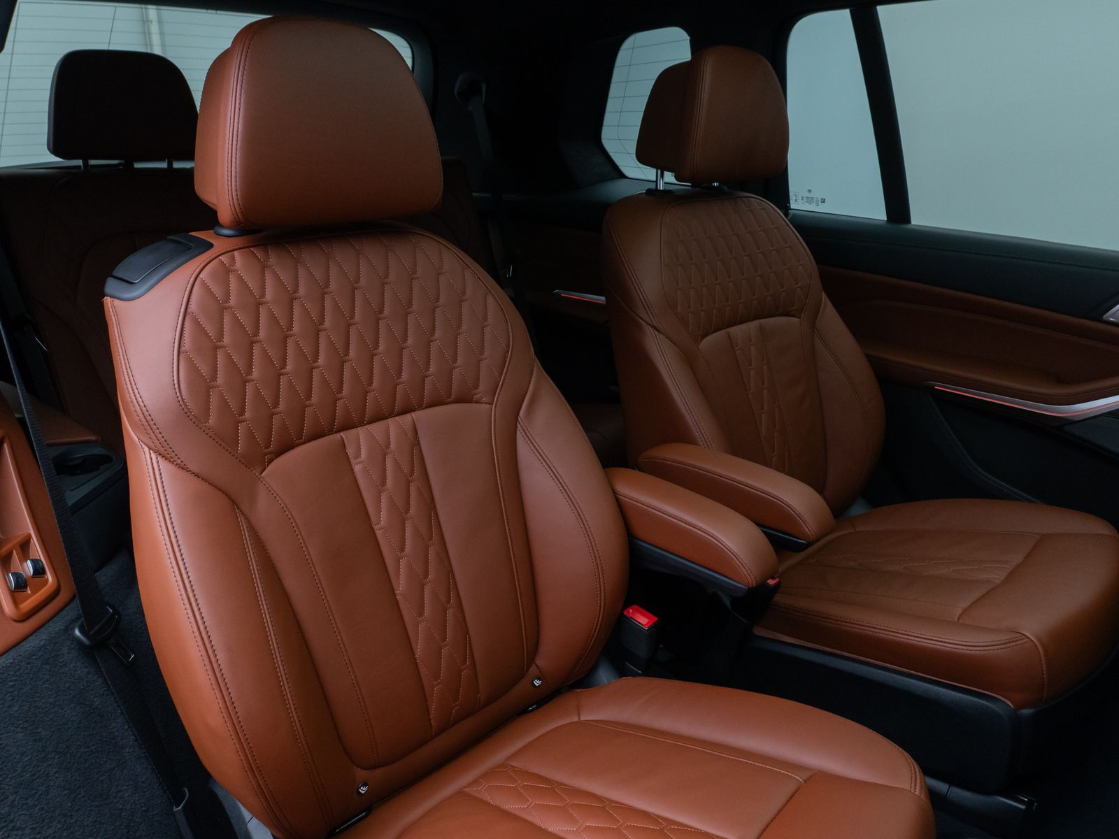 Fahrzeugabbildung BMW X7 M50i Panorama Laser 360°HUD H/K SoftCl 22Zoll