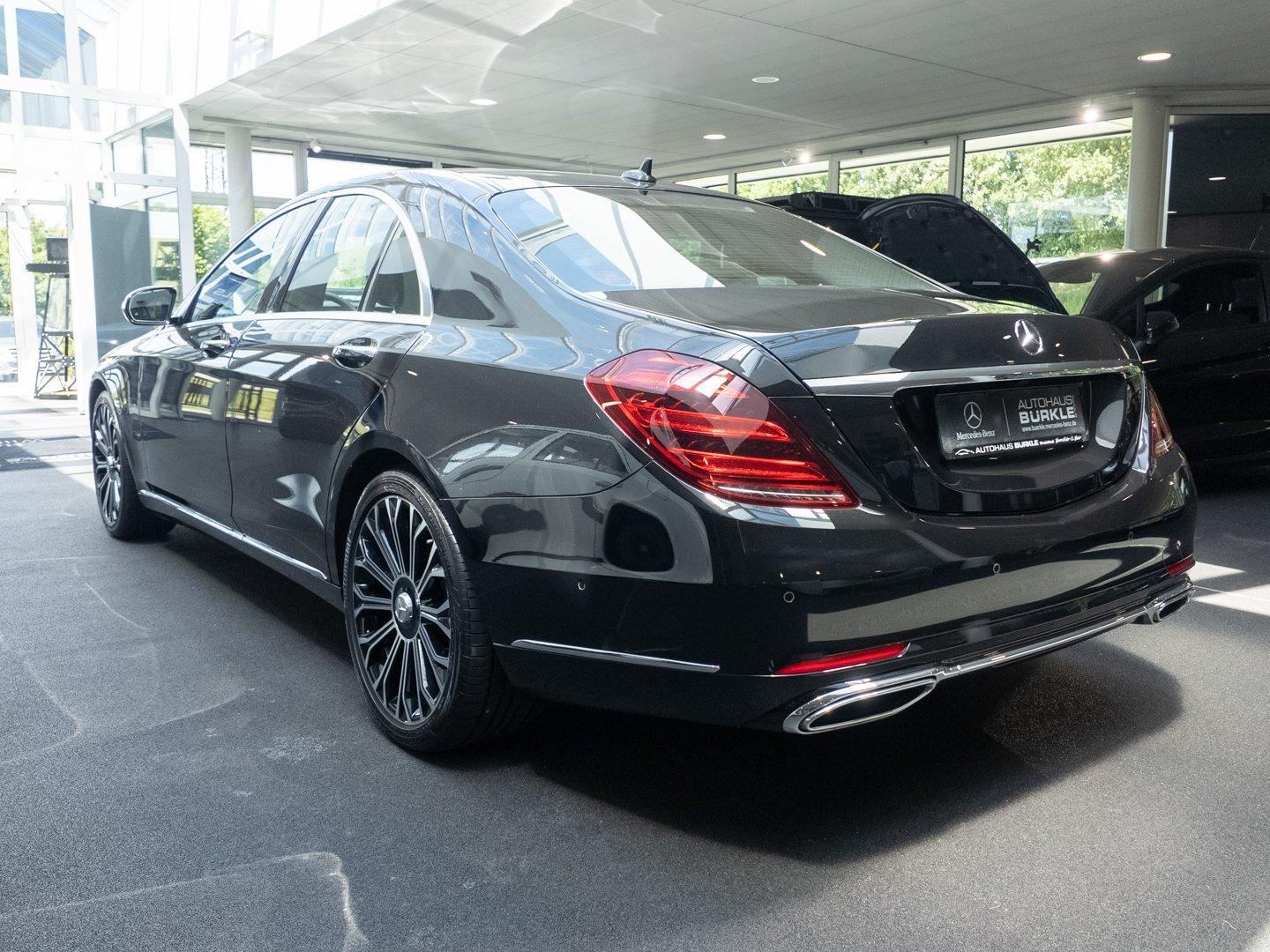 Mercedes-Benz S 400 d 4M,MultiBeam,Pano,AHK,Burm,Sitzkl,Distr+