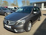 Mercedes-Benz B 200  CDI 7G-DCT/AHK/Navi/R-Cam/Bi-Xenon/Style - Mercedes-Benz B 200: Automatik, Cdi