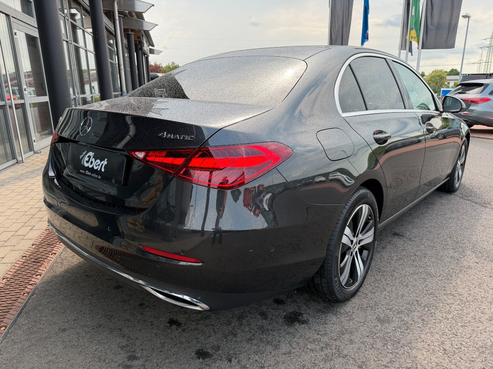 Fahrzeugabbildung Mercedes-Benz C 300 e 4M AVANTGARDE Memory+Burm+Distr+RKamera+