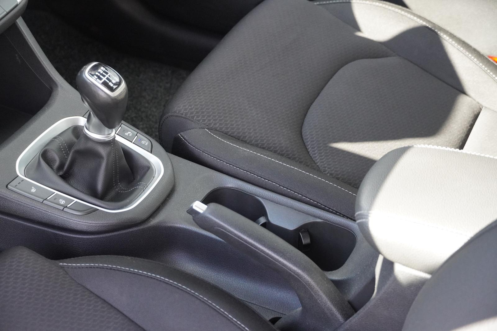 Hyundai i30 1.4 T-GDI Navi Kamera PDC Tempomat Bluetooth