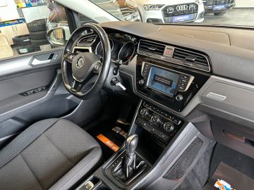 MYAUTOCENTER – Gebraucht- und Jahreswagen mit Werkstattservice in Pfaffenhofen Volkswagen Touran *R-Line*Sport*ACC*NAVI*2-ZONEN*LED*