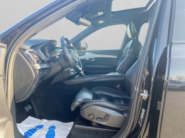 Volvo XC90 - 11
