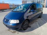 Volkswagen Sharan 2.0 Family Family - gebrauchte VW Sharan aus dem Jahr 2004