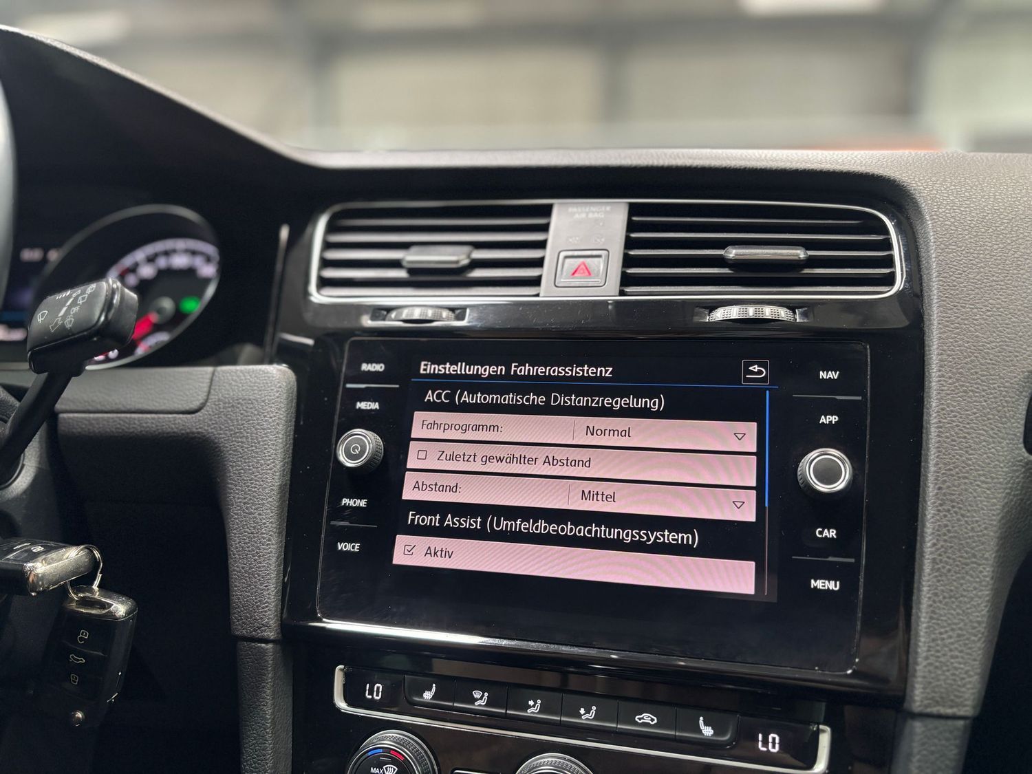 Fahrzeugabbildung Volkswagen Golf Highline BMT#ACC#Navi#PDC#Tempomat