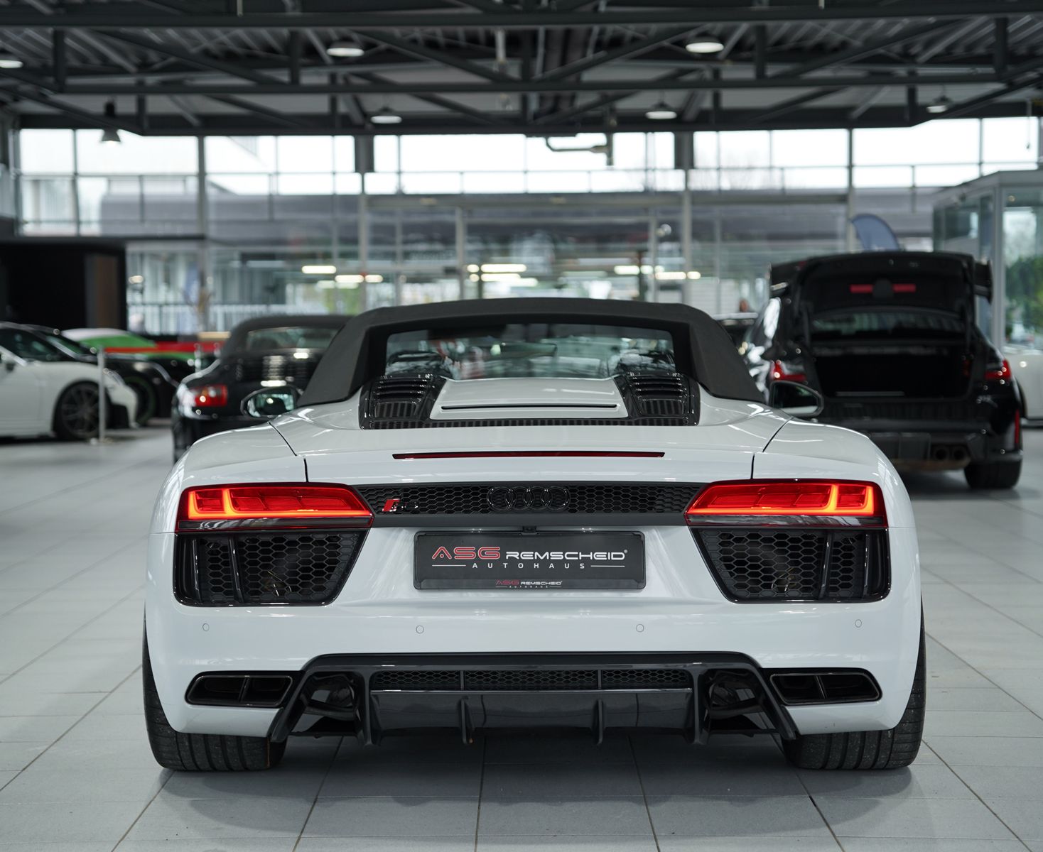Audi R8