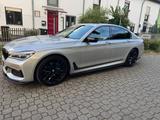BMW 730d xDrive - M paket  - BMW 7er Reihe in Frankfurt (Main)