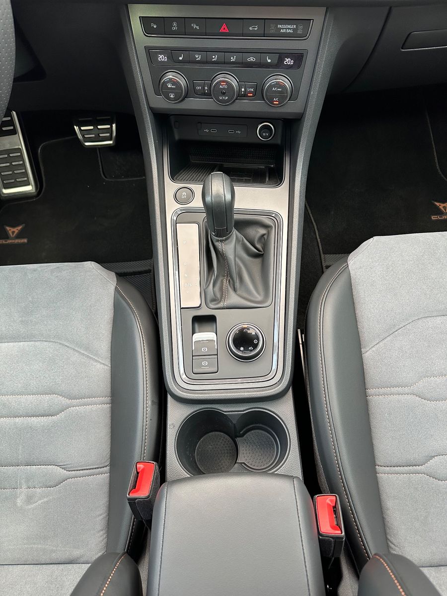 Fahrzeugabbildung CUPRA Ateca 2.0 TSI 4Drive Tribe Edition NAV+LED+PANO