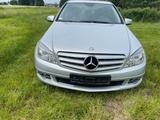 Mercedes-Benz 250 - Mercedes 250 mit Anhängerkupplung
