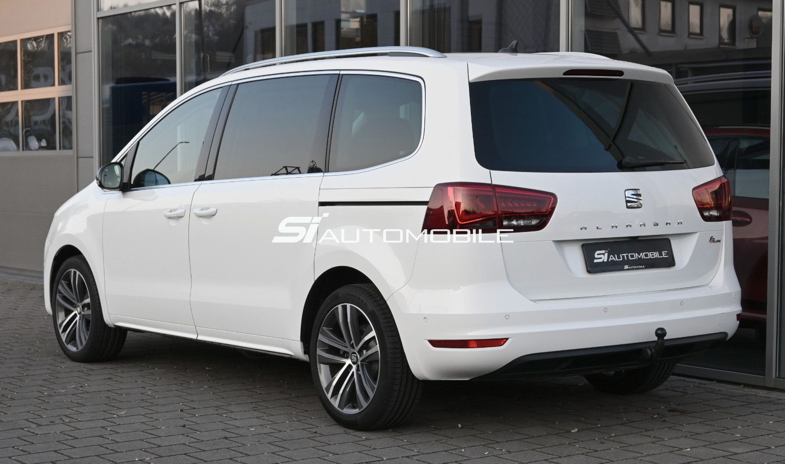 Fahrzeugabbildung SEAT Alhambra 1.4 TSI DSG FR-LINE °ACC°AHK°DCC°STHZG°