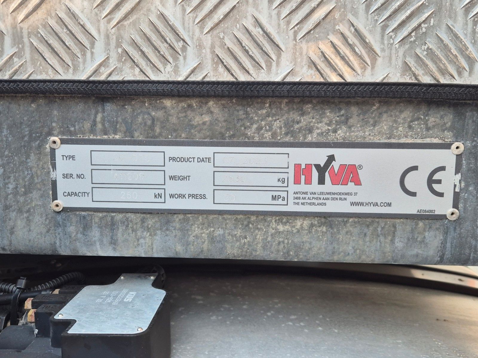 Fahrzeugabbildung Iveco X-Way 480 8x4 Abrollkipper