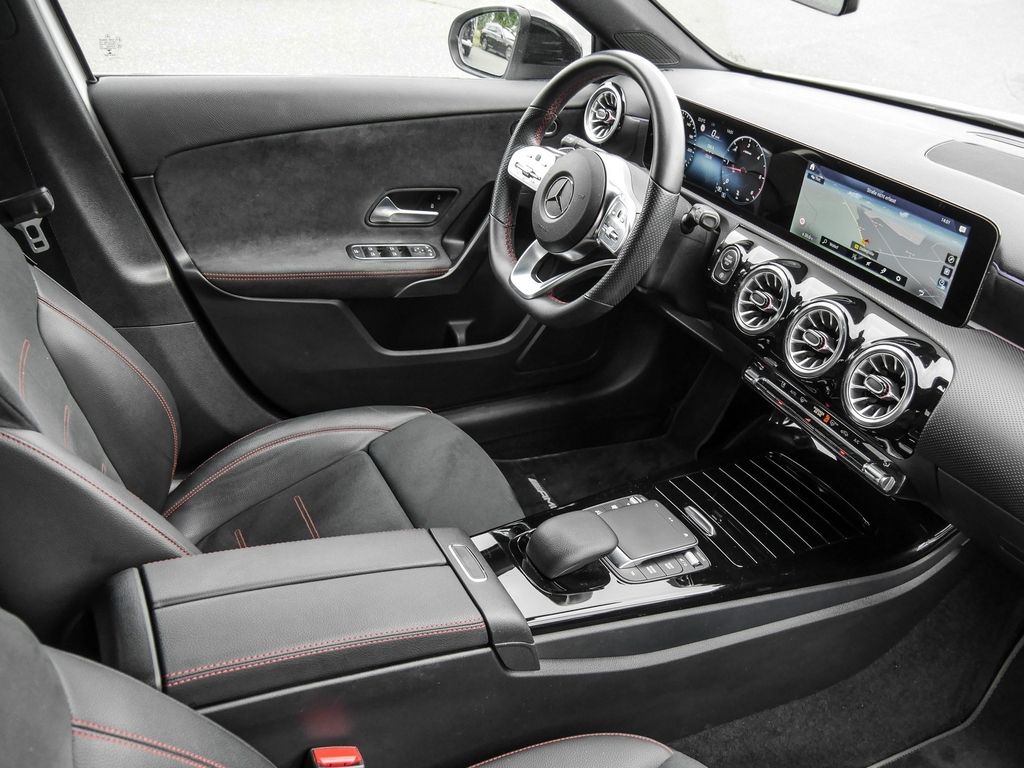 Mercedes-Benz A 220 d |AMG|NIGHT|NAVI|MBeam|KEYL|KAM|MBUX|PTS
