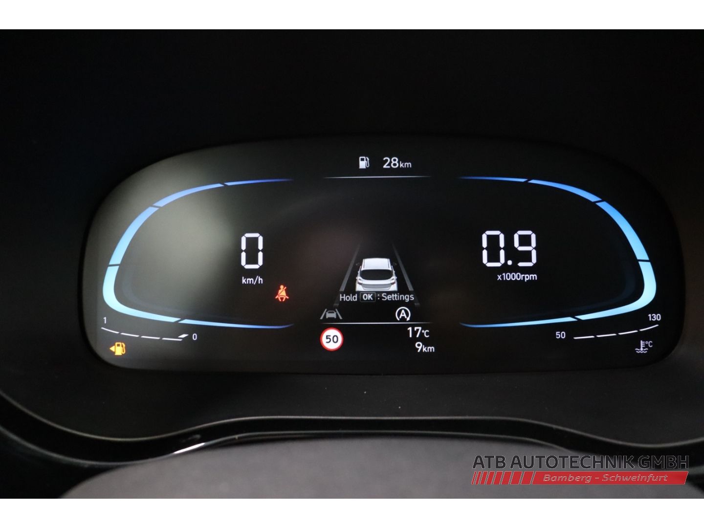 Fahrzeugabbildung Hyundai i10 Select MY25 1.0 Benzin 63 PS 5-MT 2WD Navi A