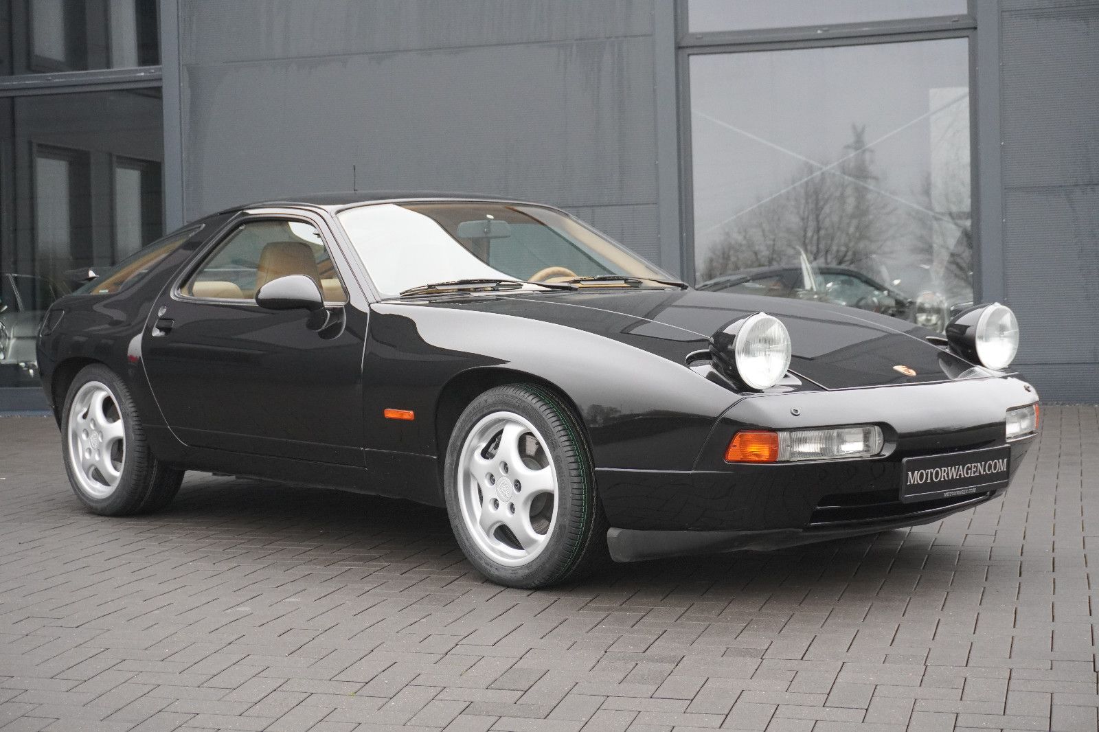 Fahrzeugabbildung Porsche 928 GTS