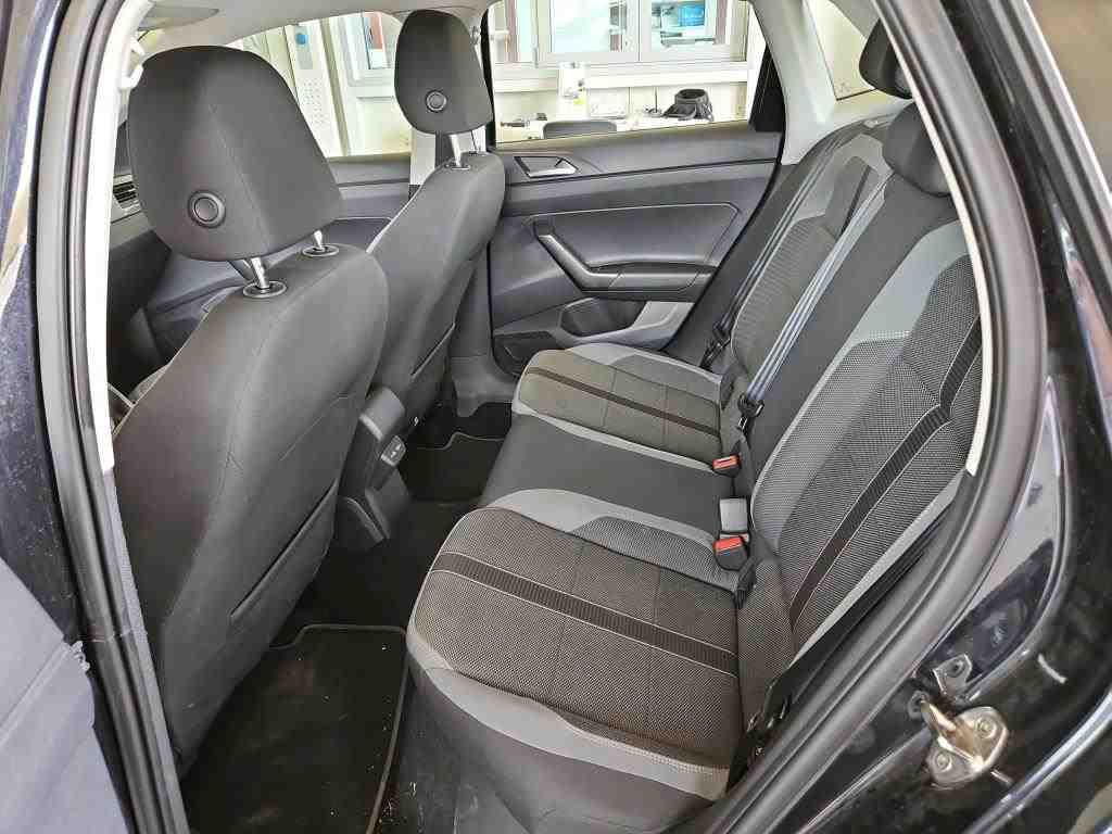 Volkswagen Polo 1.0 TSI STYLE PANO SITZHZG PDC LED