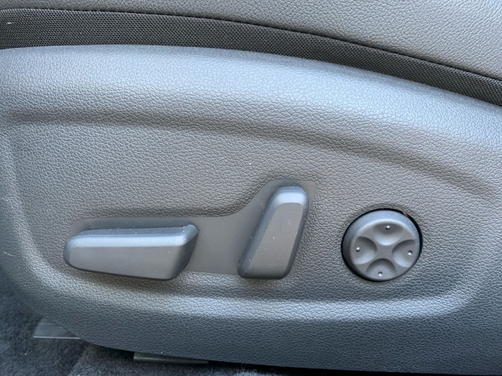 Fahrzeugabbildung Hyundai i30 Kombi FL 1.5 T-GDI 7-DCT N Line Mild-Hybrid