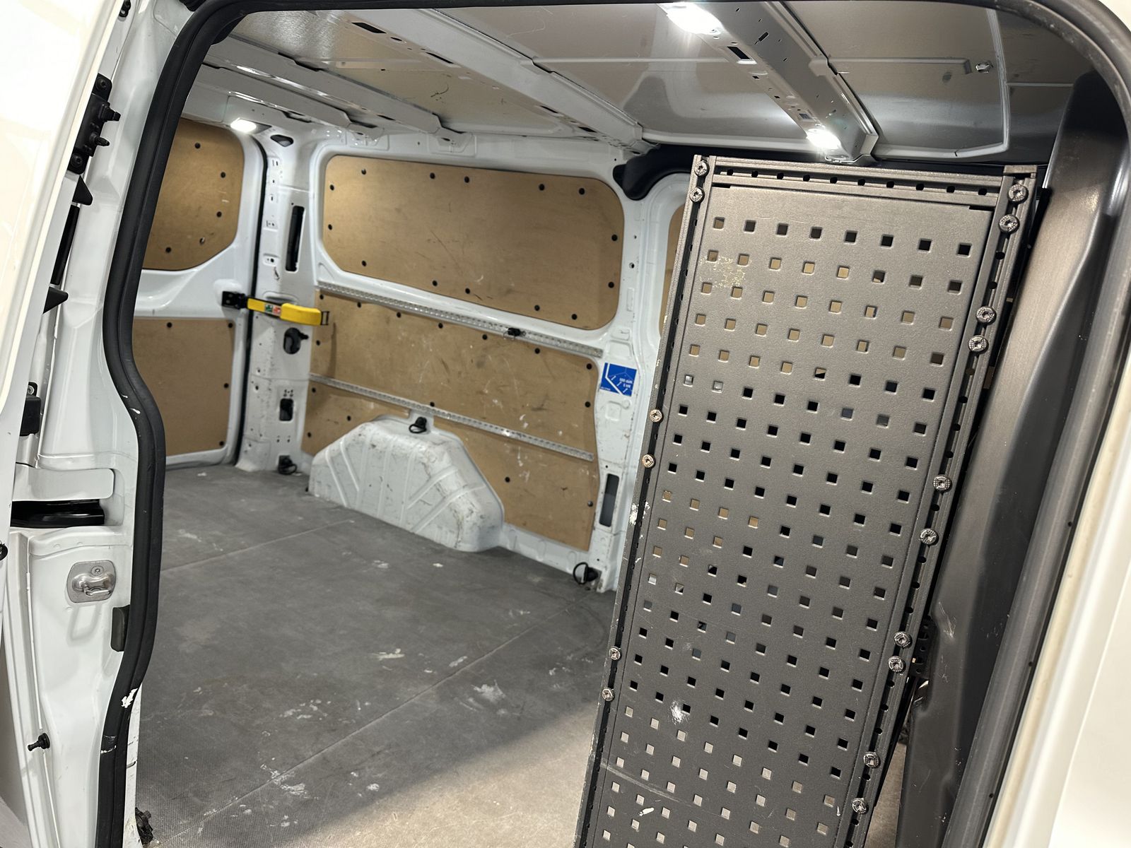Fahrzeugabbildung Ford Custom 300 L2 NAV+BLUETOOTH+KAMERA+KLIMA+SHZ+ACC