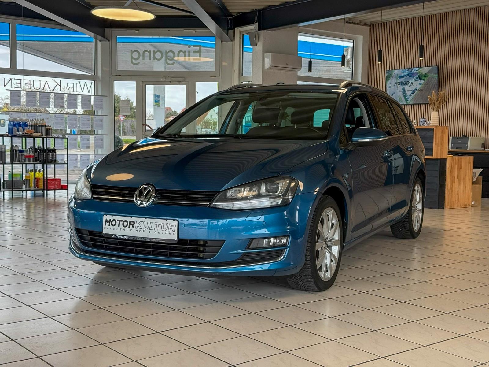 Volkswagen Golf VII Variant Highline | Massage | AHK | uvm.
