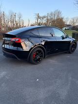 Tesla Model Y Performance Dual Motor AHK 21 Zoll - Tesla Model Y mit Anhängerkupplung